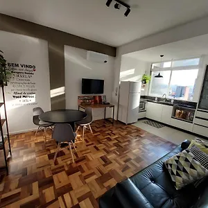 https://apto-novo-no-centro-com-vista.santa-catarina-brasil.com